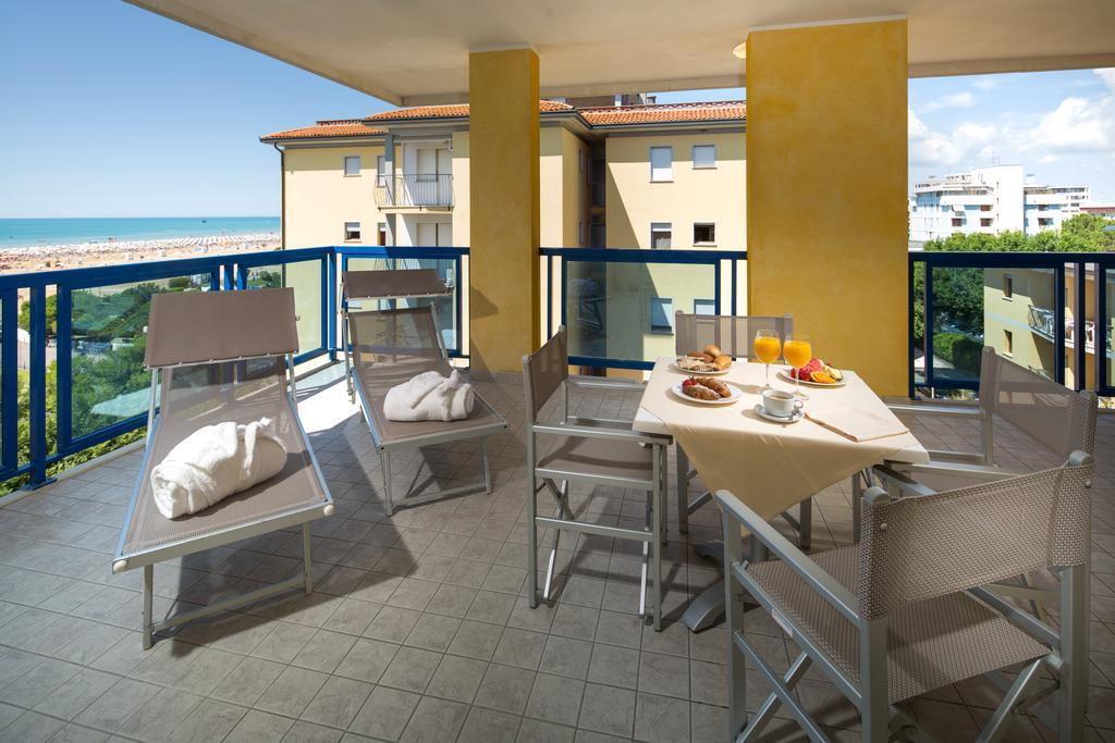 Hotel Bellevue Bibione Exterior photo